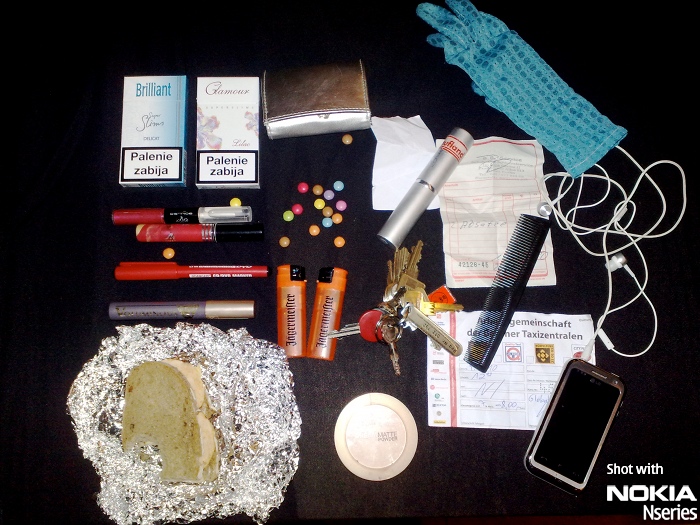 Whats in your bag, Elli? Whats Elli inhalt 01MAR10 Whats in your bag, Elli?