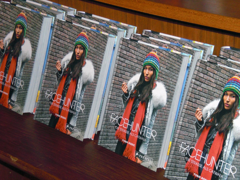 Facehunter: The Book Facehunter: The Book new picture Facehunter: The Book Facehunter: The Book new foto