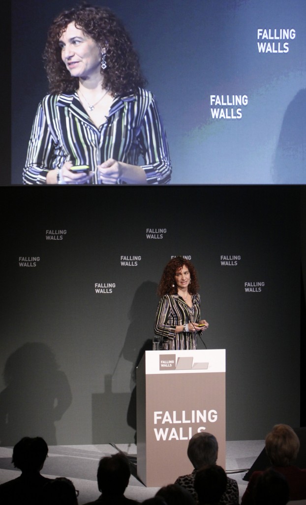 Falling Walls Anastasia Ailamaki: Nach mir die Datenflut? 2011fw11090128 622x1024 Falling Walls Anastasia Ailamaki: Nach mir die Datenflut?